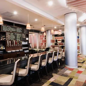 3* Hotel Fairfield & By Marriott Uptown